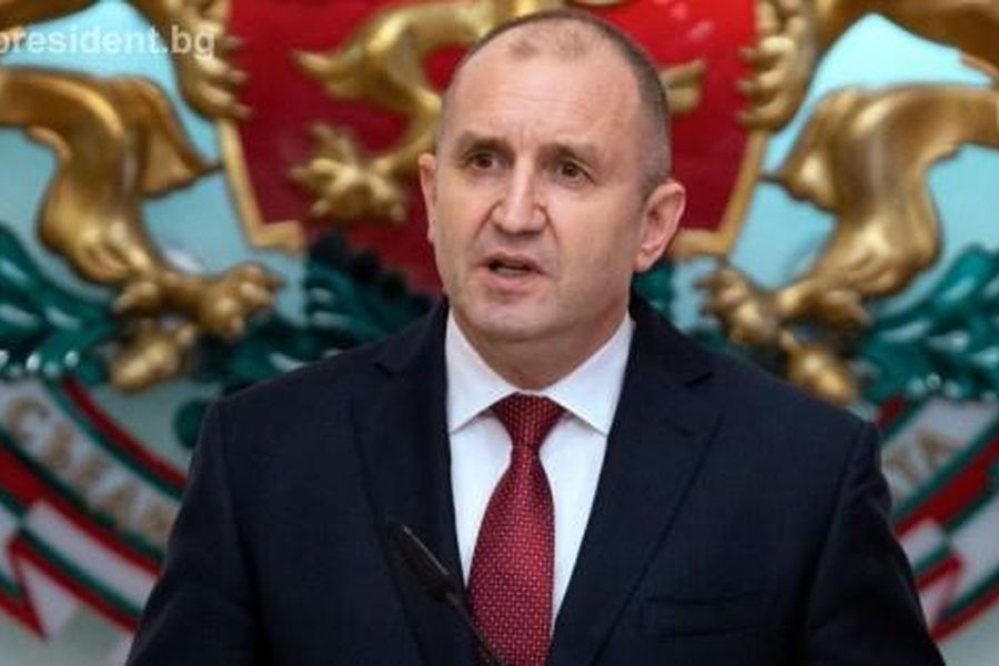 Радев отново сезира КС с искане за отпадане на промени в Конституцията